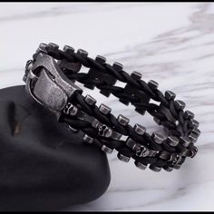 Pulsera Trenzada De Cuero Con Calavera Para Hombre, Brazalete De Acero Inoxidable Negro Mate,Hecho A Mano Material 316l De Acero Inoxidable Tamao 225*16mm Braided Leather Bracelet With Mens Skull Steel Bracelet Matt Black Stainless, Handmade Material 316l Stainless Steel Size 22.5cm