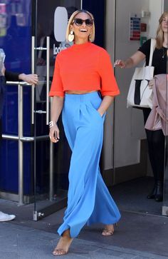 Alesha Dixon, Daily Outfit Inspiration, Stylish Celebrities, Streetstyle Fashion, 가을 패션, Blue Pants, Looks Style