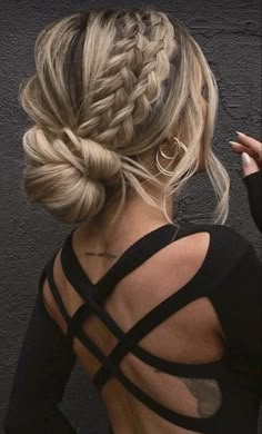 Braided Ponytail Hairstyles Bridesmaid, Beautiful Prom Hairstyles, Thick Hair Prom Hairstyles, Up Do Hair For Wedding, Prom Updos For Long Hair Braided, Wedding Day Hair Braid, Wedding Hairstyles From The Front View, Cute Hoco Updos, Braided Ponytail Hairstyles For Wedding