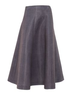 Discover the modern charm of the gray midi skirt, characterized by a fabric with flounces that give volume and lightness to the garment. Made of 90% polyester and 10% elastane, this skirt is designed to give you a normal fit and comfort with every movement. The side zip adds a touch of practicality, while the gray shade makes it perfect for combinations with neutral or brighter colours. Ideal for a casual or more elegant look. Dont miss the chance to add this versatile piece to your wardrobe!Com Modern A-line Lined Skirt, Elegant A-line Maxi Skirt With Pleated Hem, Chic Knee-length Maxi Skirt For Office, Fitted Flared Maxi Skirt With Pleated Hem, Fitted Midi Maxi Skirt With Pleated Hem, Voluminous A-line Ruffled Skirt, Office A-line Flowy Skirt, Office Flared Skirt With Lining, Modern Full Skirt Fitted