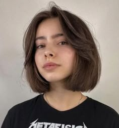 Bob Cuts, Haircut Styles, Lob Haircut, Shot Hair Styles, Haircuts Straight Hair, Short Hair Haircuts, Short Hair With Bangs, Cut My Hair, Curtain Bangs