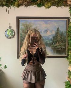 Farmhouse Aesthetic Outfits, Woodland Fairy Outfit Ideas, Rave Outfits Fairy, Elf Aesthetic Outfit, Fairycore Grunge Outfits, Grunge Rave Outfits, Curvy Fairy, Fairy Festival Outfit, Grunge Fairy Outfit