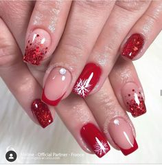 Koledni Nokti, Nokti Za Bozic, Crveni Nokti, Shiny Nails Designs, Simple Gel Nails, Beautiful Nail Designs