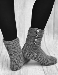 These warm slippers are so amazingly comfortable, you'll never want to take them off!! These boot socks will become your new favourite slippers. Pretty cable knit is stylish and sleek, and beautiful in grey, these wool slippers are comfy and soft, with a cute button detail on the ankle. Hand knit socks offer a higher quality of craftsmanship than factory produced socks, and make a wonderful gift. Never again will your feet, or the feet of someone you love, have to touch a cold wood or tile floor Loom Socks, Cable Knit Socks, Cosy Socks, Handmade Socks, Hand Knit Socks, Knitted Booties, Pink Slippers, Winter Slippers, Wool Slippers