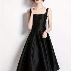 Old Hollywood Party, Hollywood Party Theme, Midi Party Dress, Hollywood Party, Dress Ideas, Old Hollywood, Party Wear, Neck Dress, Little Black Dress