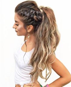 Messy Long Ponytail With Side Braid Curly Prom Hair, Braided Prom Hair, Serena Van, Braided Ponytail Hairstyles, Side Braid, High Ponytails, Trending Hairstyles