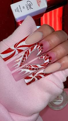 Red Christmas Nail Set, Xxl Christmas Nails, Red Christmas Acrylic Nails, Y2k Christmas Nails, Christmas Character Nails, Christmas Baddie Nails, Extra Christmas Nails, Long Christmas Nails, Notpolish Nails