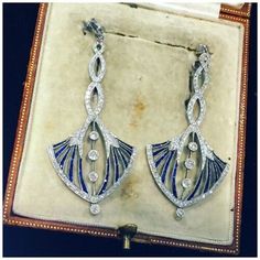 Bijoux Art Deco, Bijoux Art Nouveau, Sapphire And Diamond Earrings, Diy Jewelry Projects, Shabby Chic Pink, Art Nouveau Jewelry, Jewelry Show, Deco Jewelry, Sapphire Jewelry