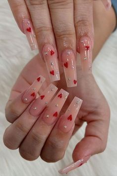 Pink Coffin Valentines Nails, Simple Nails For Valentines Day, Valentine’s Nail Art Designs, Matching Nails With Best Friend Valentines, Valentine Day Nails Almond, 15 Nails Ideas Red, Cute Anniversary Nails, Trendy Valentines Day Nails Almond, Valentin’s Day Nails