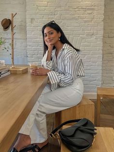 Bohemian Brunch Outfit, Trendy Business Casual Outfits Summer, Tech Business Casual Women, Spring Outfits 2023 Office, Feminine Blazer Outfit, Spring Corporate Work Outfits, Work Summer Outfits The Office, Corporate Summer Outfits, Spring Business Professional Outfits