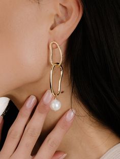 Materials 18k Gold Plated, Brass, Freshwater Pearl Length 3.2" Closure Post Dangle Pearl Earrings, Necklace Extender, Back Necklace, Jewelry Candles, Pearl Earrings Dangle, Fashion Business, Free App, Pink Pearl, Cuff Bangles