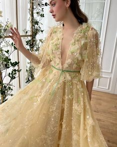 Floral Frocks, Pastel Dress, Bow Belt, Gown Prom, Velvet Bow, Vibrant Green, Green Velvet, Lace Fabric, V Shape