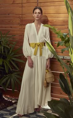 Mode Kimono, Silk Maxi Dress, Chic Dresses, Vacation Dresses, Moda Vintage, 가을 패션, Fashion 2020, Mode Inspiration, Elegant Fashion