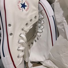 White Converse Brand New In Box White Converse Aesthetic, White Hightop Converse, Converse Shoes Aesthetic, 2016 Aesthetic, Cute Converse Shoes, Tenis Converse, Converse Aesthetic, Converse Hi, Chuck Taylor Shoes