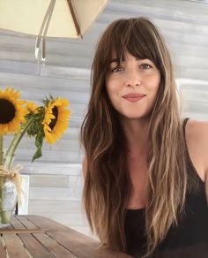 French Fringe, Dakota Johnson Hair, Cute And Easy Hairstyles, Easy Hairstyles For Medium Hair, Hairstyles For Medium Hair, Long Hair With Bangs, Hair Envy, Dakota Johnson, Jamie Dornan