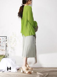 SIZE Shoulder:42cm Bust:140cm Waist:158cm Sleeve length:65cm Length:69cm Note: 1 inch = 2.54 cm, 1 cm = 0.39 inch note: measurement by hands allow 2-3cm errors which is normal Pleated V-neck Blouse For Spring, Spring Pleated V-neck Blouse, Casual Light Green Long Sleeve Tops, Spring Pleated V-neck Tops, Casual Light Green Long Sleeve Blouse, Casual Pleated V-neck Tops, Casual Pleated Workwear Blouse, Casual Pleated Blouse For Work, Green Long Sleeve Tops For Spring