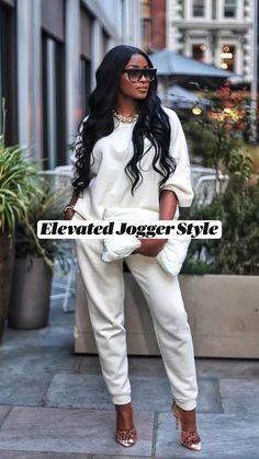 Atl Fashion Street Styles, Black Women Neutral Outfits, Elevated Womens Outfits, Urban Dressy Outfits Womens Fashion, Atlanta Women Fashion, All White Spring Outfit, Upscale Casual Outfit Black Women, Short Transitioning Hairstyles For Black Women, Causal Classy Outfit