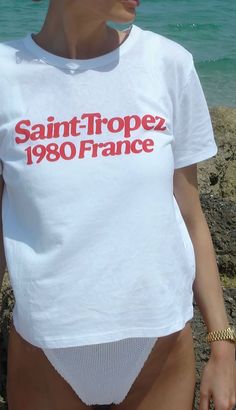 Saint Tropez 1980 France Graphic Tee Womens Tshirt Vintage - Etsy San Tropez, Retro Graphic Tees, Devil Wears Prada, Retro Summer, French Chic, French Riviera, Short En Jean, 로고 디자인, Saint Tropez