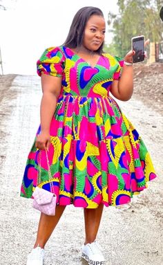 Traditional Short Dresses, African Print Dresses Modern, Unique Ankara Styles, Kitenge Dress, Lisa Fashion, African Traditional Wear, Kindergarden Activities