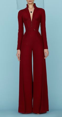 Red Jumpsuit Outfit Classy, Ulyana Sergeenko, Classy Outfits For Women, Stylish Work Attire, Elegante Casual, Classy Work Outfits, Classy Casual Outfits