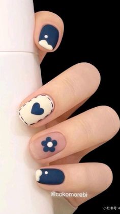 Simple And Cute Easter Nails Art Designs 2023 | Easter Nails Easy Nails Application, Nail Type, Girls Nails, Flower Nails, Nail Trends, False Nails, French Nails, Nail Art Design, Simple Nails