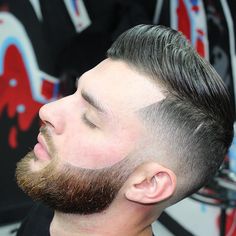 25 Popular Haircuts For Men 2017 http://www.menshairstyletrends.com/popular-haircuts-for-men/ A collection of the most popular haircuts for men 2017. We have found the best new men's haircuts and men's hairstyles for short hair, medium hair, long hair, thick hair, curly hair, wavy hair, fine hair and straight hair.  #menshairstyles2017 #menshaircuts2017 #menshairstyles #menshaircuts... Short Textured Haircuts, Top Haircuts For Men, Pompadour Haircut, Beard Haircut