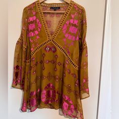 Adorable Mini Dress From For Love And Lemons Size Xs. Flowy Sleeves And Body, Cute Bronze And Pink Print, Lined. Some Stains In The Lining That Would Come Out If Dry Cleaned. Pink Mini Dress, Flowy Sleeves, Lemon Dress, Love And Lemons, Pink Mini, Pink Mini Dresses, For Love And Lemons, Pink Brown, Pink Print