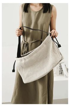 Product Show： Casual Rectangular Hobo Bag For Daily Use, Casual Rectangular Hobo Bag For Daily Life, Casual Bags Suitable For Daily Use And Gifts, Everyday Beige Shoulder Bag For Gifts, Casual Beige Shoulder Laptop Bag, Linen Handbags, Genuine Leather Sandals, Leather Gladiator Sandals, Orange Shoes