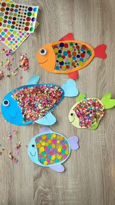 Art And Craft Ideas For School, Preschool Colors Crafts, Arts And Crafts For Two Year Olds, Fish Projects For Kids, Summer Time Crafts For Toddlers, Summer Art Ideas For Kids, Pre K Summer Crafts, Kindergarten Summer Crafts, Sealife Craft