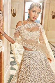 Shop for Seema Gujral Beige Blouse Pearl Scallop Embroidered Lehenga Set for Women Online at Aza Fashions Beige Lehenga, Strappy Blouse, Golden Lehenga, Pearl Strings, Seema Gujral, Pakistani Bridal Dress, Scallop Pattern, Reception Lehenga, Indian Bridal Photos