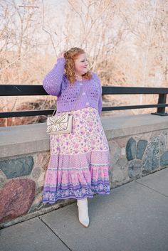 Modest Plus Size Fashion Summer, Maxi Skirt Colorful, What To Wear With Maxi Skirt Plus Size, How To Style Long Skirts Plus Size, Maxi Skirt Outfit Winter Plus Size, Styling A Maxi Skirt Plus Size, Pastel Maxi Skirt, Plus Size Pastel Fashion, Plus Skirt Outfits