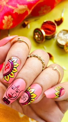 Nail Art Diwali Design, Teej Festival Nails, Durga Puja Nail Art, Diwali Nails Idea, Diwali Special Nail Art, Navratri Nails Idea, Diwali Nails Art, Diwali Nail Art Designs