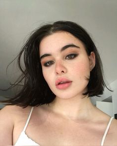 Eyeliner For Beginners, Barbie Ferreira, Simple Eyeliner, Make Up Inspiration, Eyeliner Styles, Smink Inspiration, Best Eyeliner, Eyeliner Looks, Make Up Looks