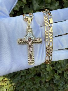 Gold Plated Cross Necklace with Chain All Pendants come with the chain. Pendants and Chains are gold plated 5 times for a long lasting durable shine Cross Necklace Gold, Gold Cross Necklace, Green Collection, St Jude, Cross Jewelry, Eye Protection, Chain Pendants, Quince, Necklace Gold