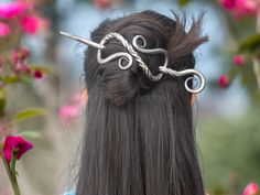 Hand Crafted Medieval Viking Hair Stick. Weight - 0.120kgs  inspired by Viking and medieval culture. Excellent for holding hair buns in style. Lightweight despite its appearance, steel can be both delicate and extremely strong, stronger than  silver or gold. Ren Faire Hair, Hair Accessories Bun, Best Gift For Women, Twisted Hair, Viking Hair, Hair Buns, Cool Gifts For Women, Hair Stick, Hair Sticks