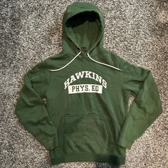 Nike Stranger Things hoodie, size Small #StrangerThings #HawkinsPhysEd #nike #vintage Stranger Things Hoodie, Nike Vintage, Nike Green, Green And White, Stranger Things, Hoodies Womens, Nike Women, Hoodies Men, Womens Tops