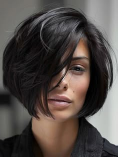 Dark Short Bob Hairstyles, Short Angled Bob Haircut, Ear Length Bob, Demi Lovato Short Hair, Really Short Bob, Medium Pixie, Very Short Bob, Layered Pixie Haircuts, Bob Hairstyles For Round Face