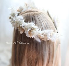 For Canadian Customers                                 All prices are included tax ------------------------------------------------------------------------------------------ White pampas hair crown with pampas grass, German statice, bunny tails. ------------------------------------------------------------------------------------------------------ The color variation can be customized base on your wedding theme color. ------------------------------------------------------------------------------- Boho Hair Crown, German Statice, Pampas Bouquet, Wv Wedding, White Pampas, Boho Crown, Hair Crown, Bunny Tails, Boho Hair