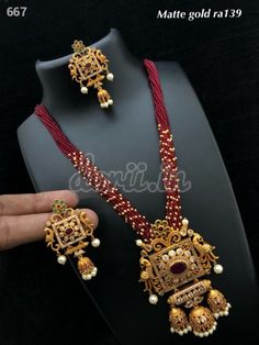 Moti Sets Jewellery, Jewellery On Saree, Gold Neckles, Mangal Sutra, Short Necklaces, Marriage Design, Gold Pendent, Long Haram, New Gold Jewellery Designs