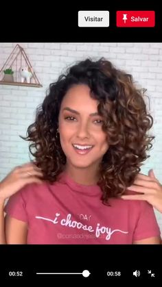 Curly Hair Layers Round Face, Curly Medium Length Hair, Medium Shaggy Hairstyles, Curly Cut, Shoulder Length Curly Hair, Natural Curly Hair Cuts, Medium Length Curly Hair