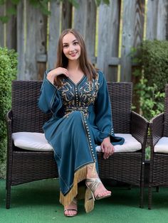 elegant kaftan in a fabulous  color that suits all your special occasionsMade with completely handmade beads belt included Model height: 1.75 cm (without heels) Traditional Evening Kaftan For Summer, Fitted Formal Kaftan For Eid, Traditional Evening Summer Kaftan, Traditional Summer Evening Kaftan, Formal Embellished Kaftan, Fitted Evening Kaftan For Eid, Formal Embellished Festive Kaftan, Formal Festive Embellished Kaftan, Elegant Embellished Kaftan For Formal Occasions