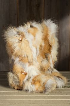 Women's Pajar Insbrook Fox Fur Boots by Overland Sheepskin Co. (style 55421) Real Fur Boots, Pajar Boots, Boots With Leg Warmers, Fox Fur Boots, Winter Wolf, Business Travel Bag, Fur Mitten, English Room, Makeup Accesories