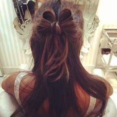 Hair Bow not like Lady Gaga 2000s Brunette, Tumblr Hair, Hair Dos, Gorgeous Hair, Hair Designs, Trendy Hairstyles, Hair Day, Prom Hair