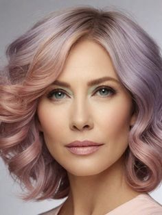 30 Hair Color Ideas For 40-Year-Old Moms Gold Hair