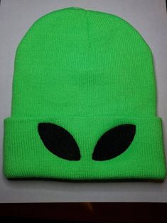 Neon Green Alien Beanie Kawaii Fashion Sci-fi Hat Science | Etsy Alien Bucket Hat, Alien Beanie, Alien Clothes, Cuddle Duds, Green Tutu, Felt Patch, Green Alien, Costumes Diy, Quick Crochet Patterns