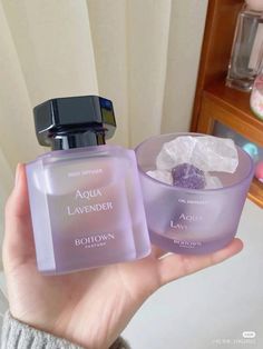 Purple Cosmetics Aesthetic, Purple Perfume Aesthetic, Aesthetic Perfume Bottles, Perfumes Aesthetic, Purple Perfume, Koleksi Makeup, Koleksi Parfum, Pretty Perfume Bottles, Perfume Collection Fragrance