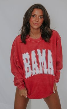 THIS IS A PREORDER. PREORDER CORDS TAKE UP TO 3 WEEKS TO SHIP. calling all alabama fans! we made a new corded sweatshirt just for you! our bestselling red corded sweatshirt with bold white font will be your new favorite go-to sweatshirt you'll toss on for games, going to class and everything in between! ROLL TIDE! sizing guide: small: 47" bust and 25" length medium: 50" bust and 25.5" length large: 52" bust and 27" length extra large: 56" bust and 27.5" length 100% cotton WE ONLY OFFER STORE CRE Cute Alabama Sweatshirt, College Gameday Shirts, Preppy Sweatshirt Outfit, Alabama Shirt, Alabama Outfits, Alabama Football Game Outfit, Bama Gameday Outfit, Alabama Hoodie, Southern Preppy Outfits