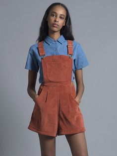 Inspiração: jardineira cotelê. Camisa azul, jardineira laranja telha Jenny Overalls, Corduroy Dungarees, Corduroy Overalls, Inspirational Sayings, Boring Clothes, Looks Style, Mode Inspiration, Looks Vintage, Blue Shirt