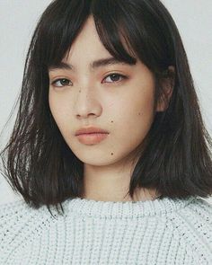 character inspiration Beauty Marks, Girl Haircuts, Trendy Hairstyles, Dark Hair, Pretty Face, Woman Face, Face Shapes