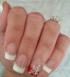 Christmas Nails French Tip Reindeer, Colored French Tip Nails Christmas, Christmas Nails Simple Classy White, Christmas Nails French Tip Holidays, Christmas Nails Neutral, Christmas French Manicure, French Tip Christmas Nails, Long Strong Nails, Chinese New Year Nails